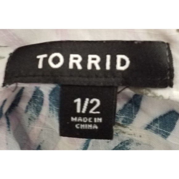 Torrid Floral Print Kimono Top Pink Open Front Short Sleeve Size 1/2 - Picture 3 of 5